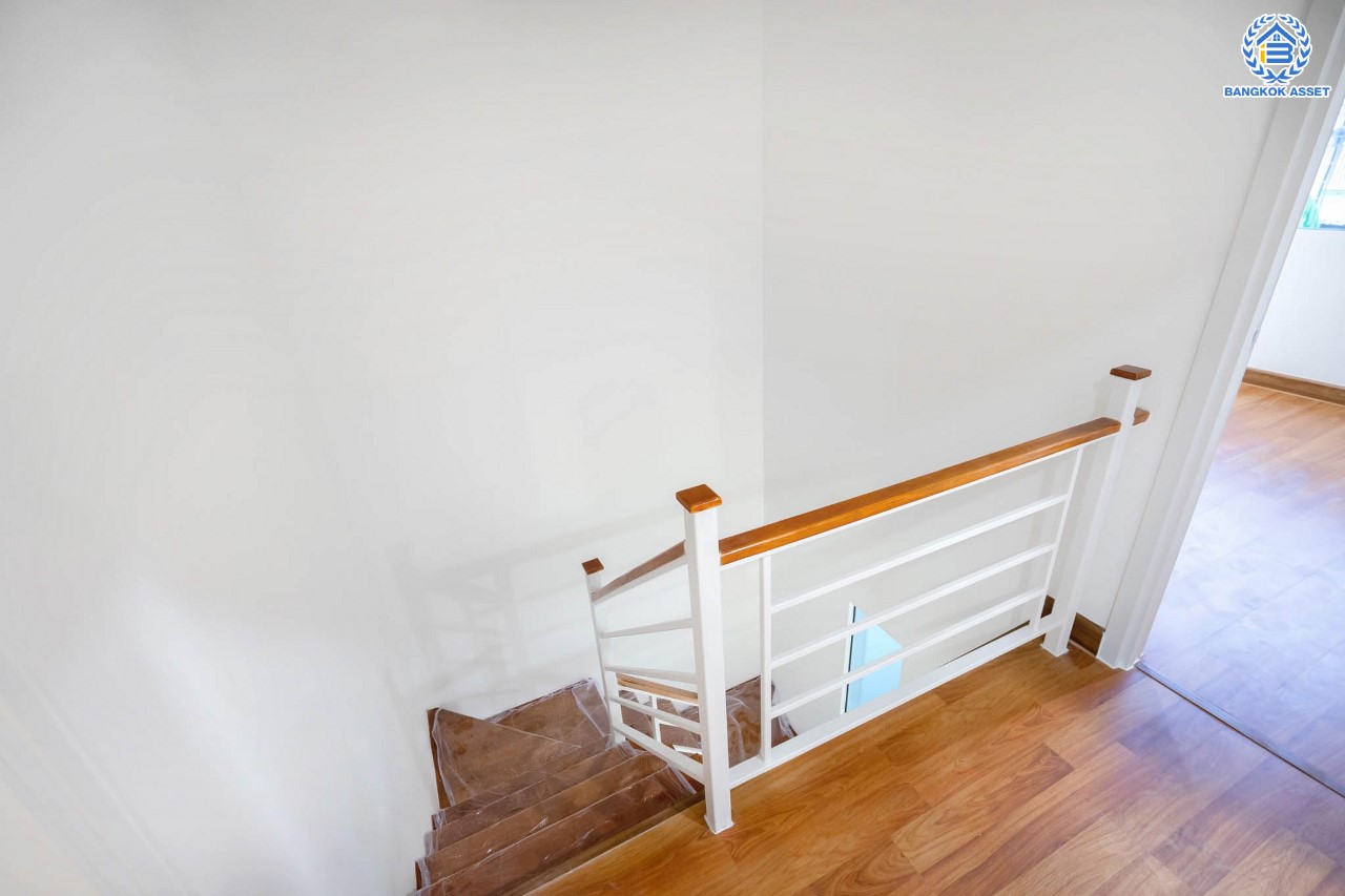 บ้านมือสองตกแต่งใหม่ ม.พฤกษาทาวน์ ติดถนนราชพฤกษ์ ทาวน์เฮ้าส์พร้อมอยู่! เนื้อที่ 17.5 ตร.ว. ฟังก์ชัน 3 ห้องนอน 2 ห้องน้ำ เดินทางสะดวกบนทำเลศักยภาพ ใกล้วงเวียนพระราม5 เชื่อมต่อทั้งถ.นครอินทร์ ,ราชพฤกษ์ ,และกาญจนาภิเษก และรถไฟฟ้า "สถานีบางรักใหญ่"